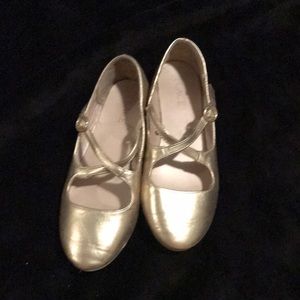 Children’s place gold flats